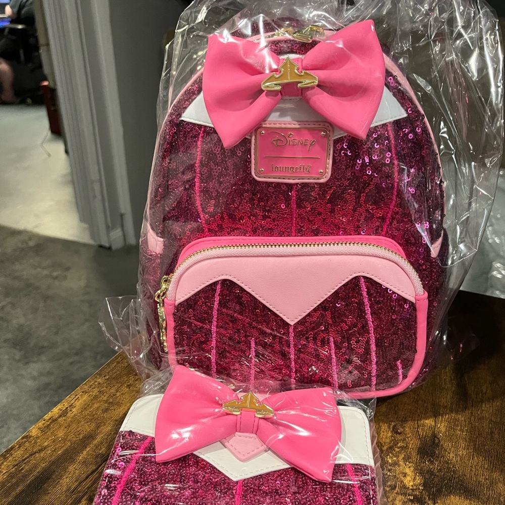 SDCC 2022 Exclusive Sleeping Beauty Sequin Loungefly mini backpack and wallet